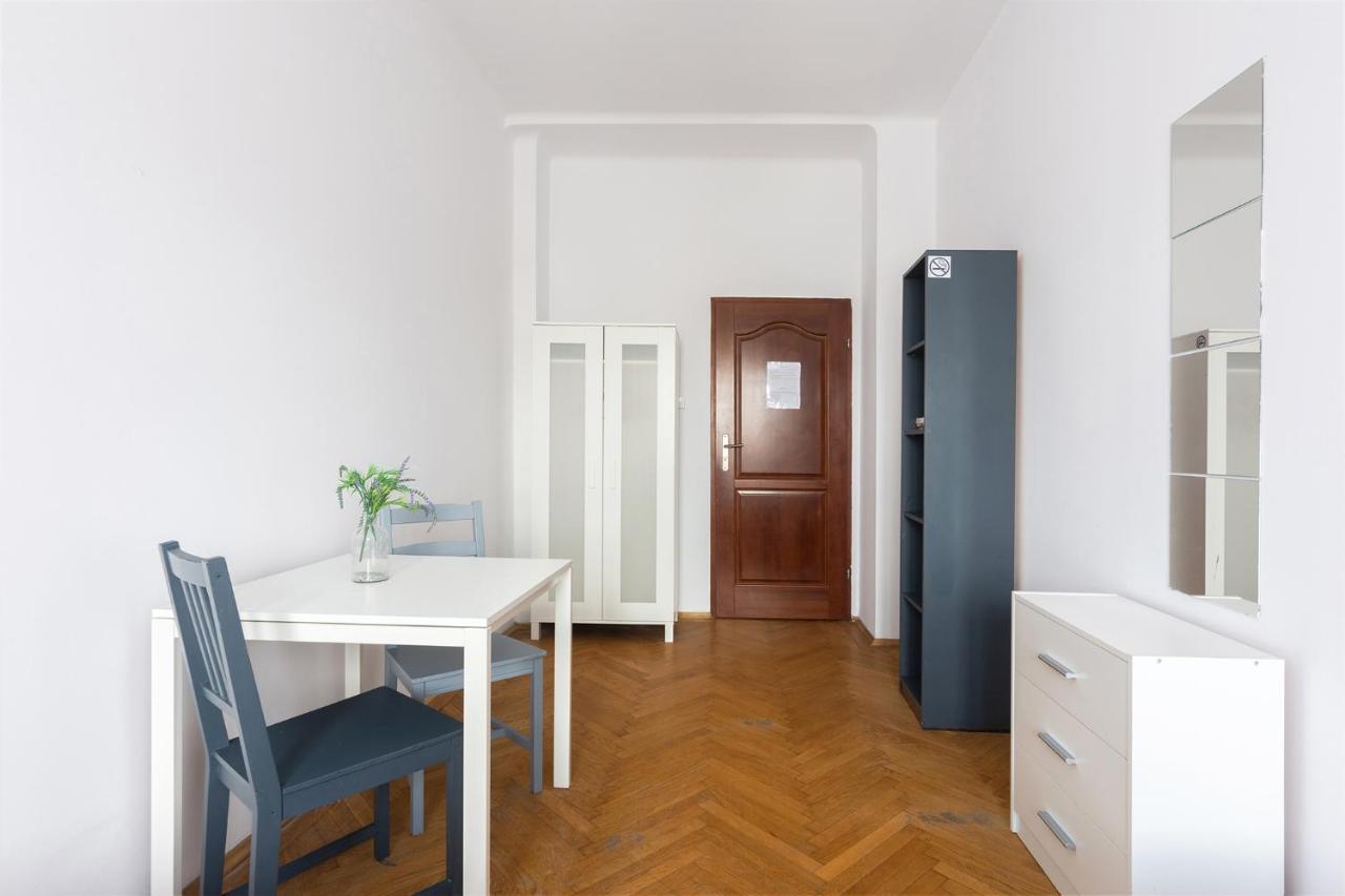 Rooms Nearto Main Square Krakkó Kültér fotó
